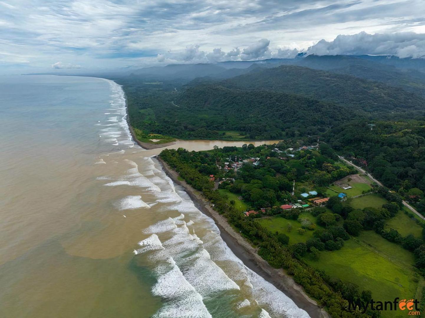 Bamboo River House And Hotel Dominical Exteriér fotografie